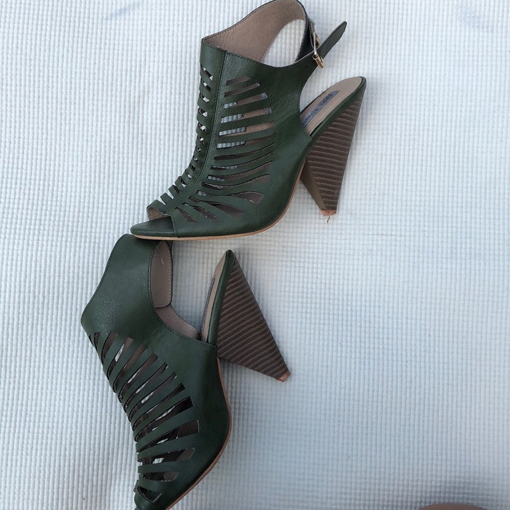 Olive Opened Toe Heels